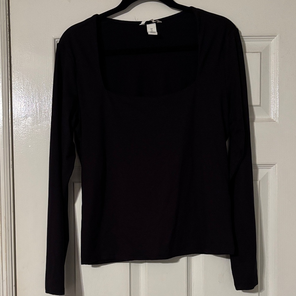 H&M Classic Black Long Sleeve Top
